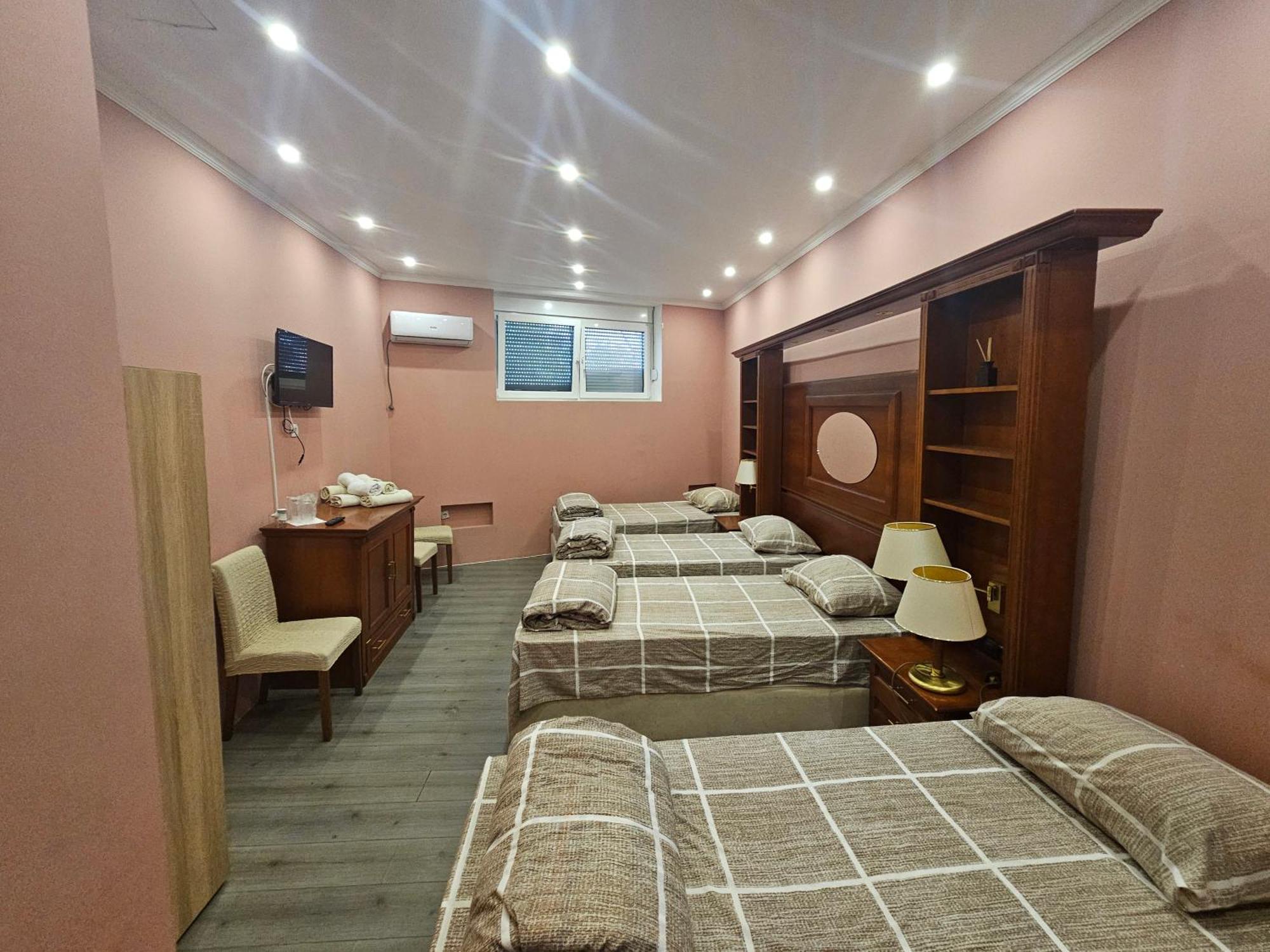 Prenociste Rooms Simke سوبوتيتْسا المظهر الخارجي الصورة